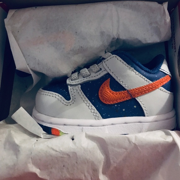Nike Dunk Low - Picture 6 of 7